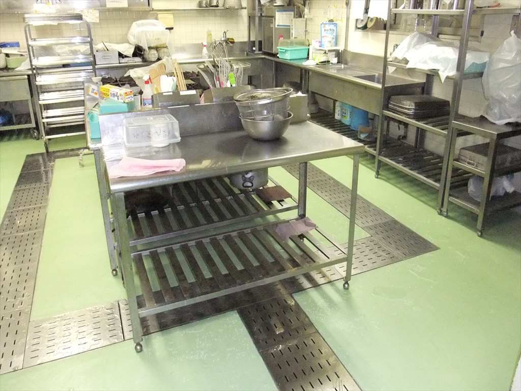 神奈川県横浜市の病院｜厨房の塗り床（塗床）夜間工事：ケミクリートＭＳ