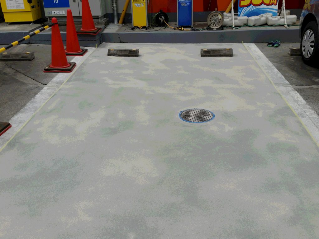 神奈川県内某ガソリンスタンド｜汚れ防止塗床工事（改修）：ケミクリートＥ＋キープコートＡＵ