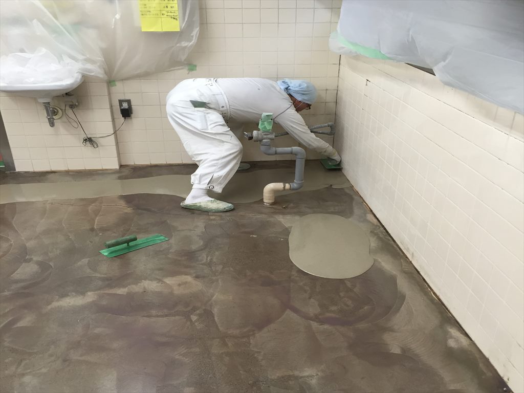 東京都八王子市の保育園｜厨房塗り床（床塗装）改修工事：ケミクリートＭＳＬ：低臭タイプ