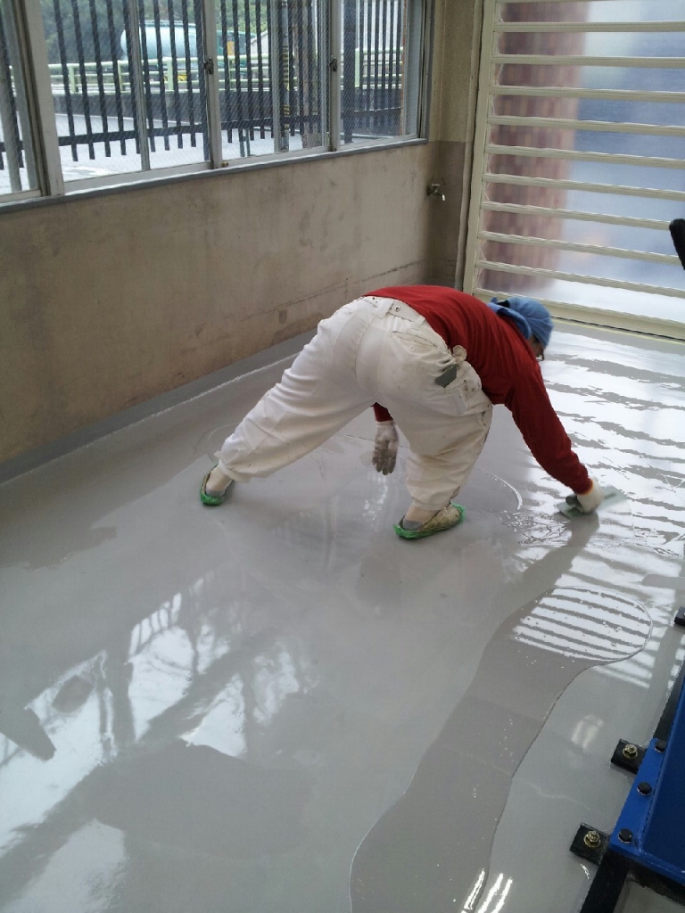 東京都練馬区の自動車整備工場｜塗り床（床塗装）改修工事：ケミクリートＥ