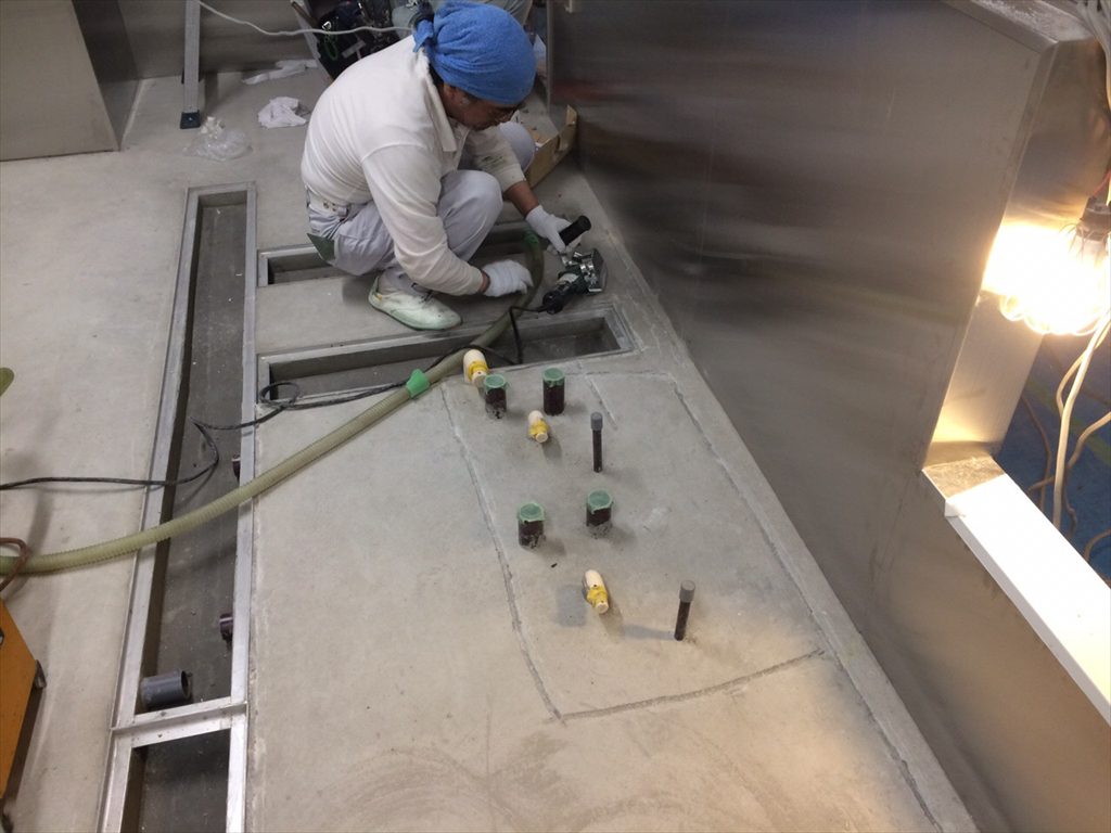 埼玉県熊谷市のラーメン店舗新築｜塗り床（床塗装工事）：耐熱用途：タフクリートＭＨ
