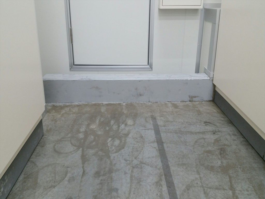 東京都江東区のクリンルーム｜床塗装（塗床）工事：ケミクリートＥ