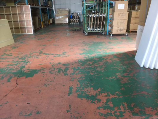 埼玉県戸田市内の物流倉庫｜塗床（床塗装）工事：ケミクリートＥＰカラー