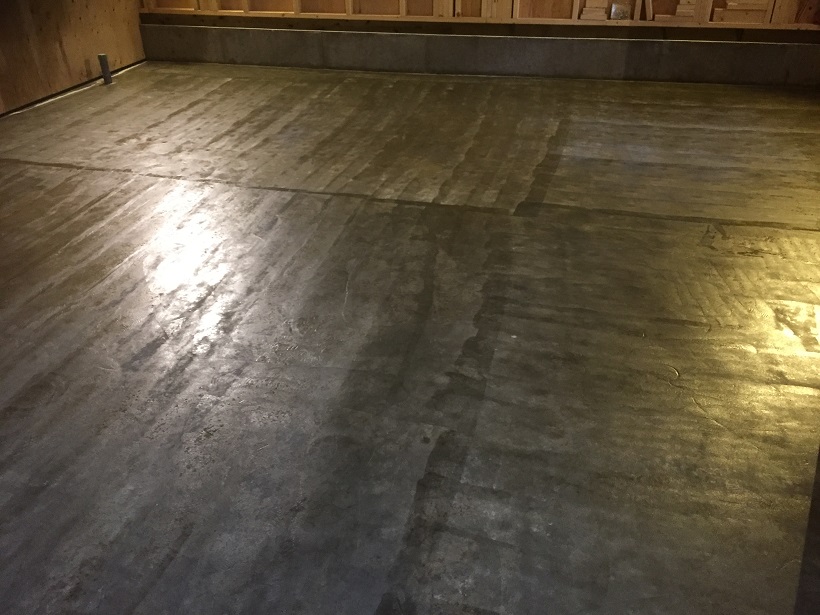 神奈川県箱根の個人邸ガレージ（駐車場）｜床塗装（塗床）工事