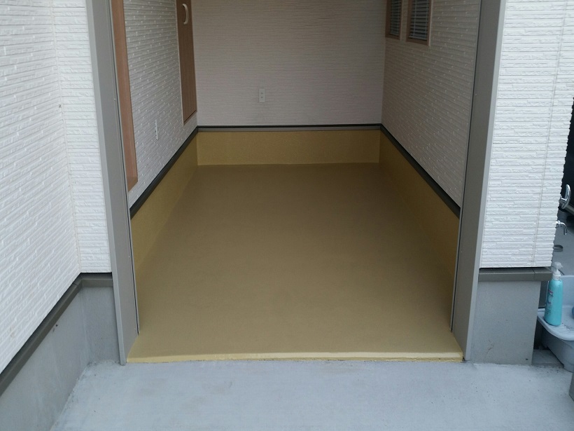 茨城県竜ケ崎市の個人邸｜ガレージ（駐車場）床塗装（塗床）工事：ケミクリートＥ