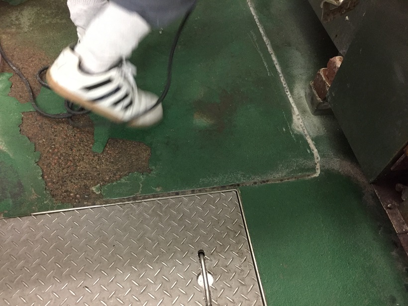 神奈川県厚木市のスーパー｜厨房塗床（床塗装）改修工事：水性硬質ウレタン