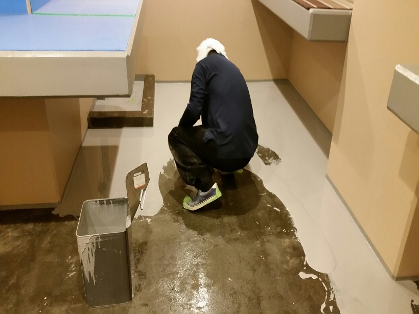 東京都渋谷区のマンション｜ゴミ置き場床塗装（塗床）改修：ケミクリートＥ