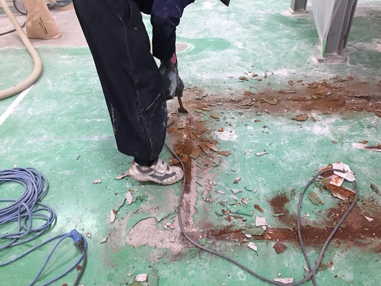 埼玉県さいたま市の食品工場｜コンクリート床塗装工事（改修）：タフクリートＦＬ：フィット巾木