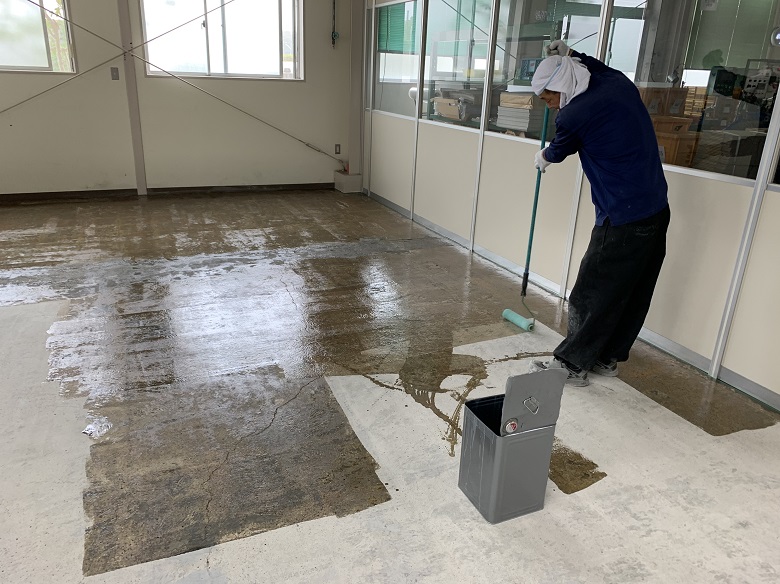 茨城県つくばみらい市の工場｜コンクリート床塗装（塗床）工事：アイカ　ジョリエースＥ