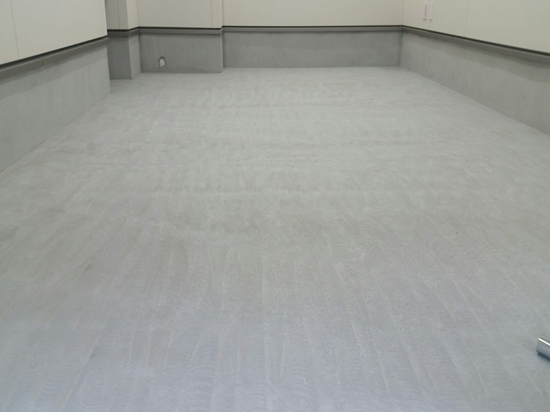 千葉県千葉市の井手様邸｜ガレージ（駐車場）コンクリート床塗装（塗床）：ケミクリートE