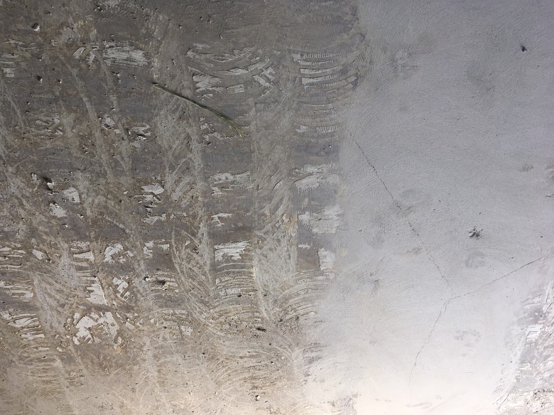東京都板橋区のアトリエ事務所｜コンクリート床塗装クリア工事：ケミクリートＥＰクリア