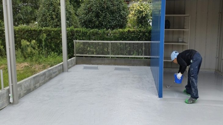 千葉県大網白里市の駐車場｜汚れたコンクリートを床塗装（塗床）工事で均一な色に改修：ケミクリートＥＰカラー