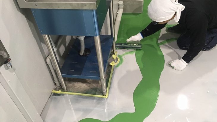 東京都目黒区のガソリンスタンドの整備工場｜オイル染み防止目的塗床工事：ケミクリートＥ