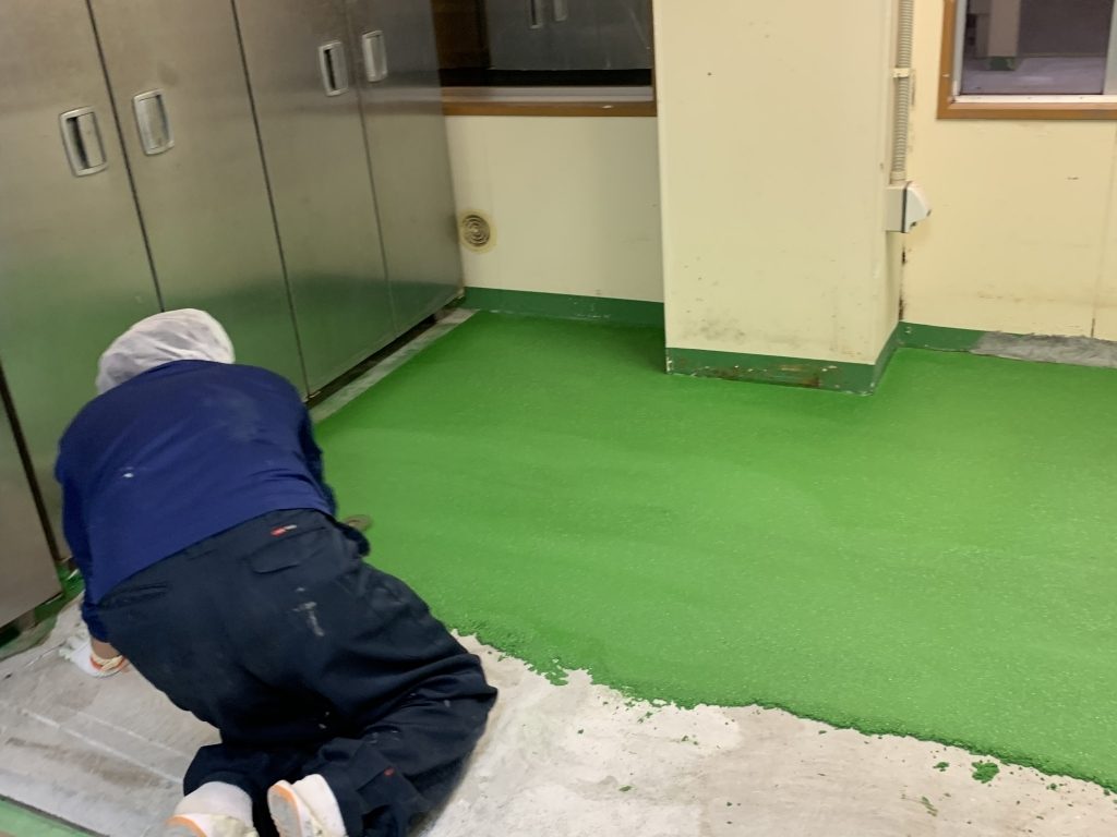 千葉市の老人ホーム|洗浄室塗床剥がれ補修：タフクリートＭＨ