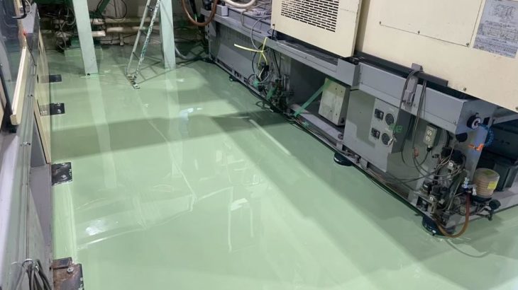 自動車部品メーカー 工場作業場の床塗装（塗床）工事｜神奈川県小田原市 作業現場の床改修工事（ケミクリートE）