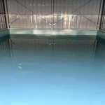 塗床工事完了後のガレージ床（光沢のある仕上がり）