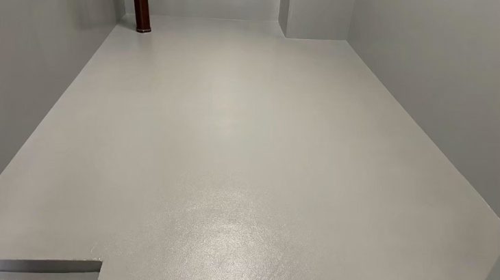 マンション 共用ゴミ置き場の床塗装（塗床）工事｜東京都葛飾区 分譲マンションのゴミステーション床改修工事（ケミクリートE）