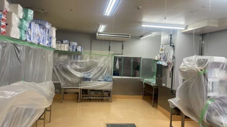 大手スーパーマーケット鮮魚作業室 床の塗床（床塗装）改修工事｜埼玉県朝霞市 作業場床改修（ボウジンテックスMMA）